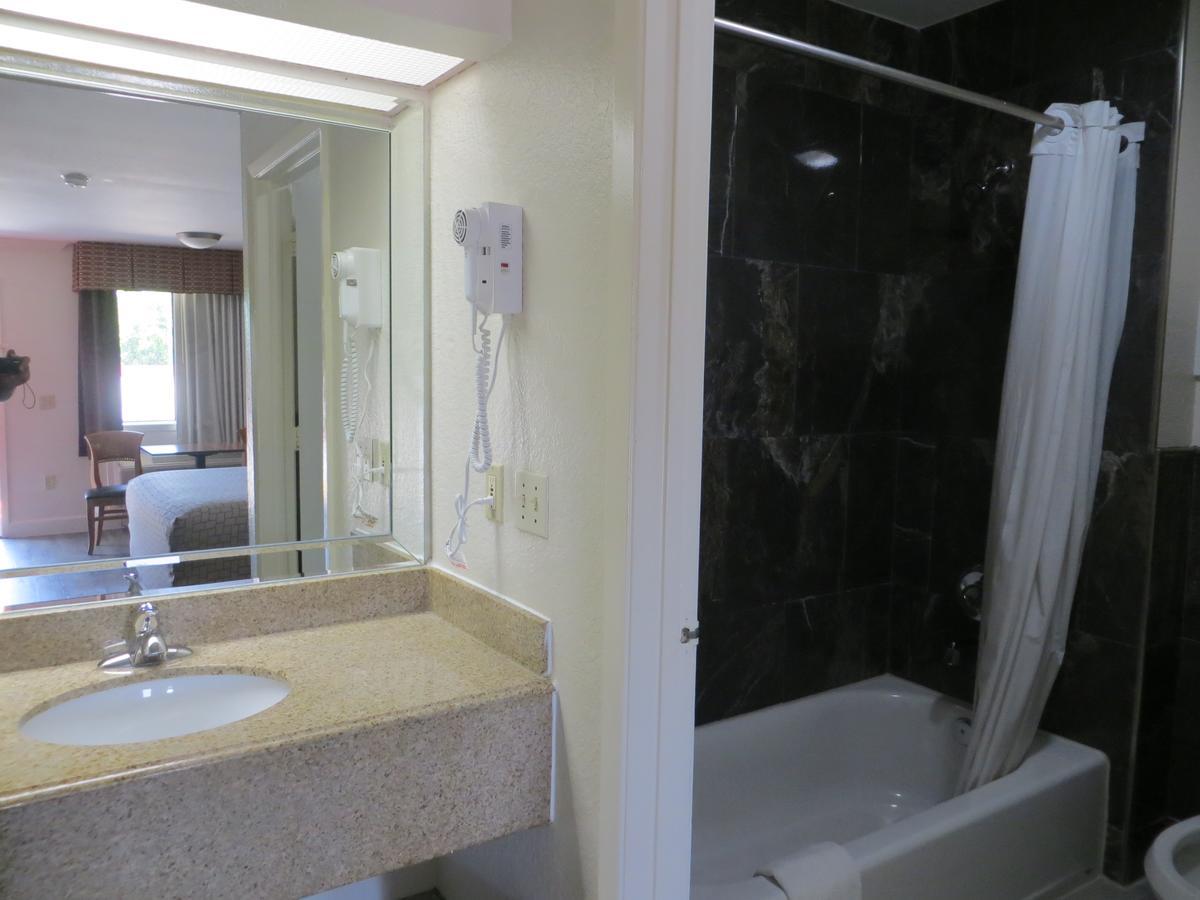 Palace Inn South Wayside 休斯敦 外观 照片