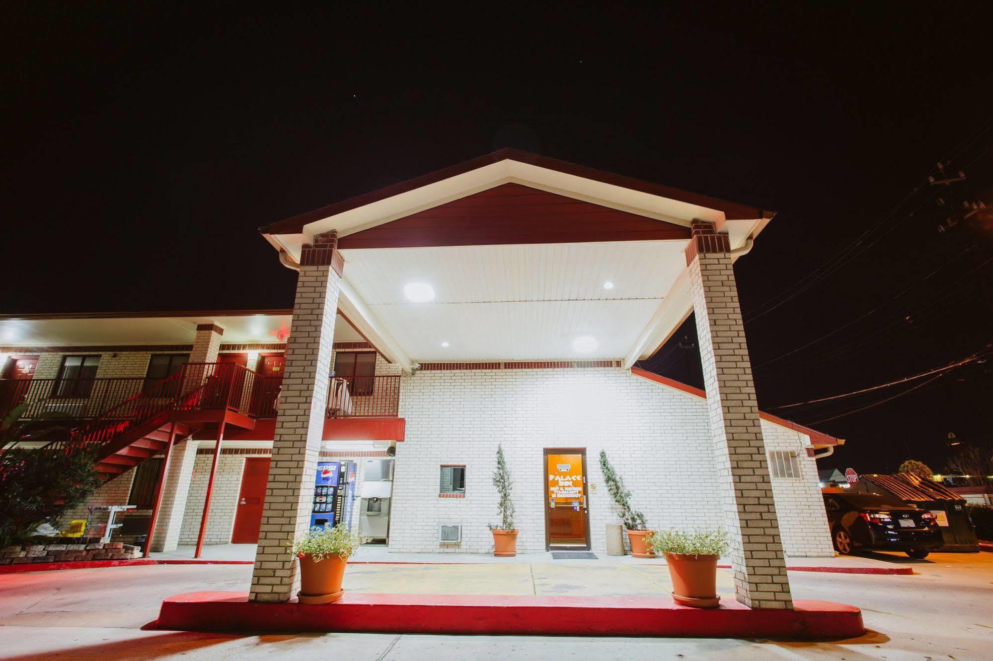 Palace Inn South Wayside 休斯敦 外观 照片