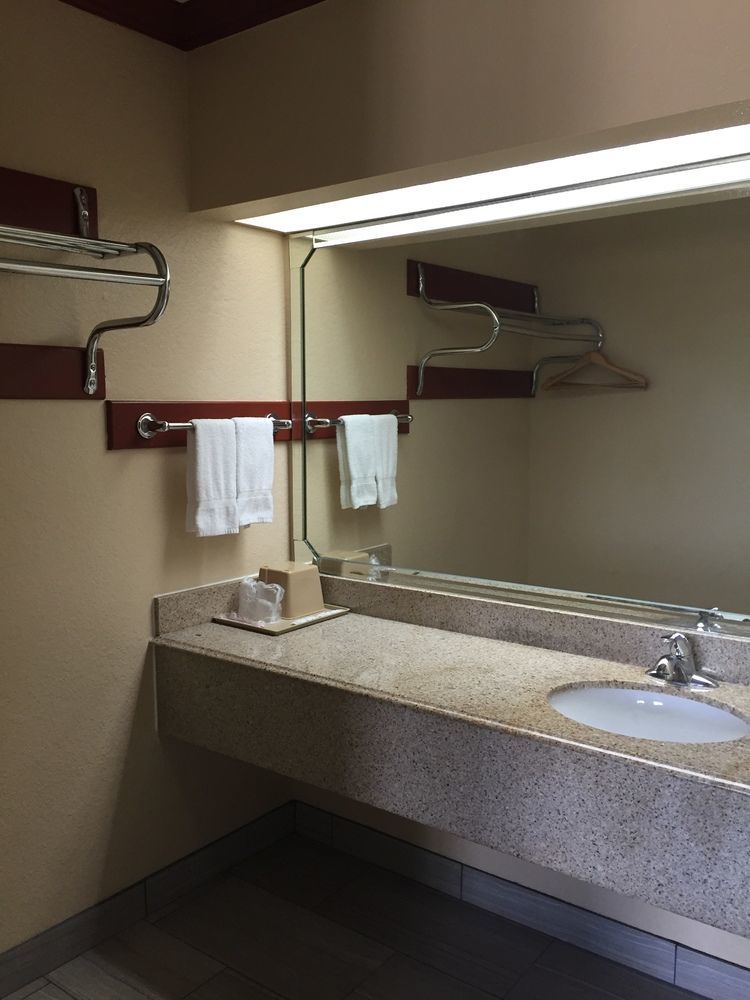 Palace Inn South Wayside 休斯敦 外观 照片